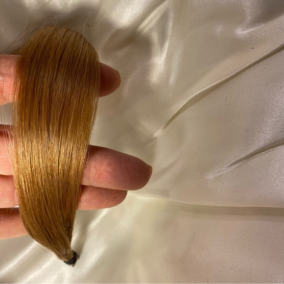 055-S - SAMPLE HAIR EXTENSIONS  10 pics. - Picture 1 of 7